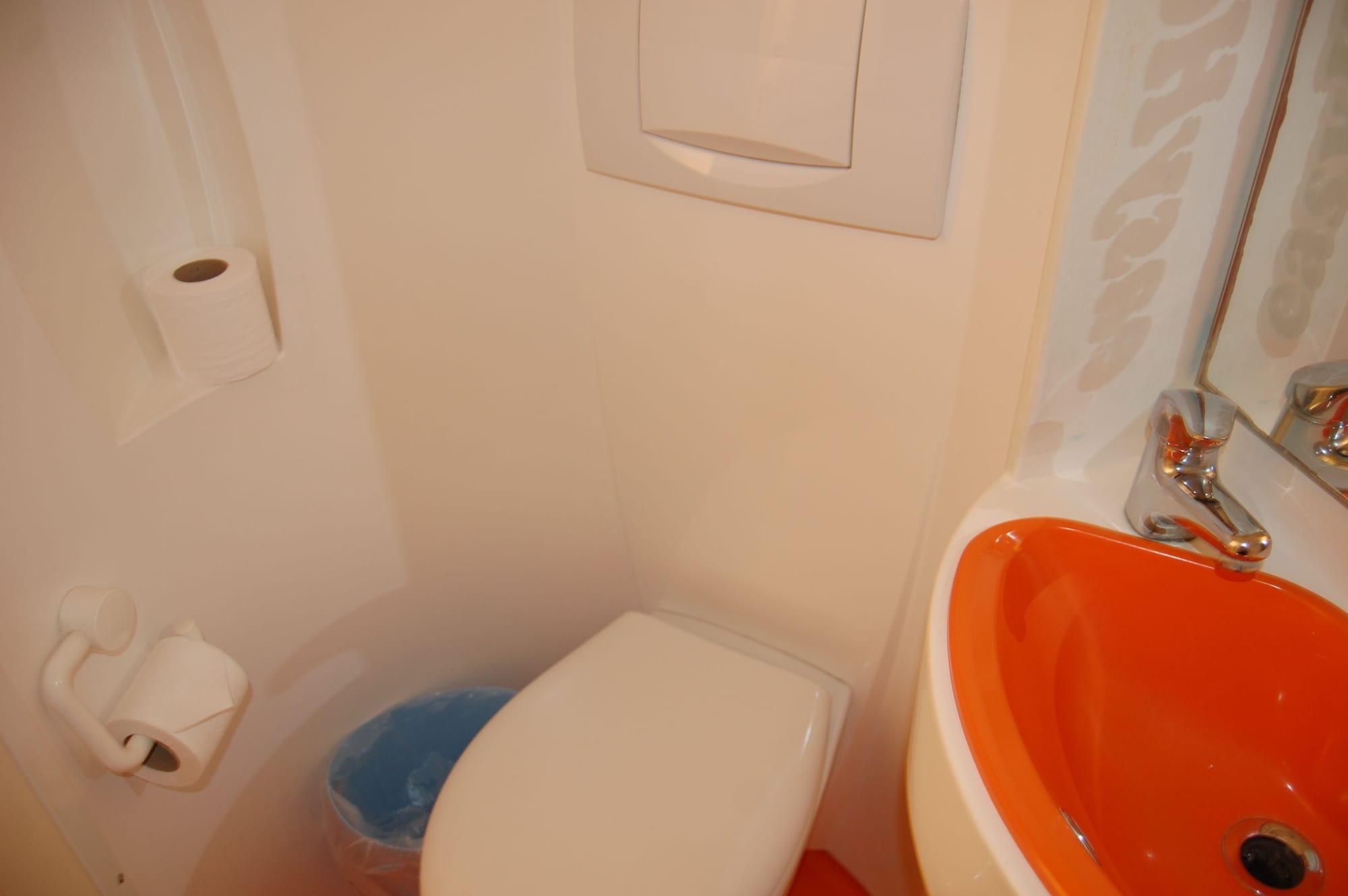 Easyhotel South Kensington London Bagian luar foto