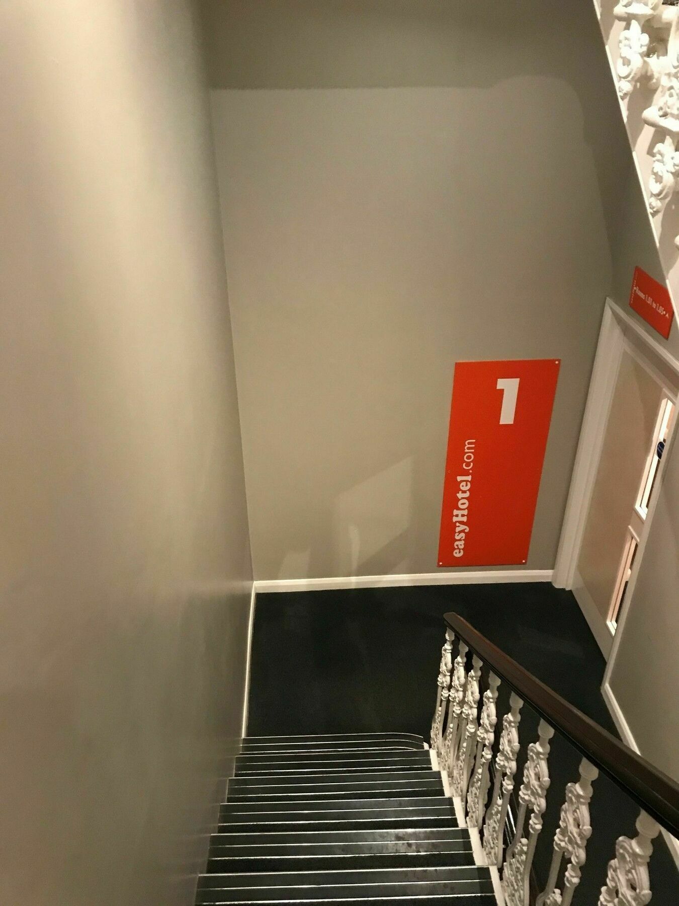 Easyhotel South Kensington London Bagian luar foto