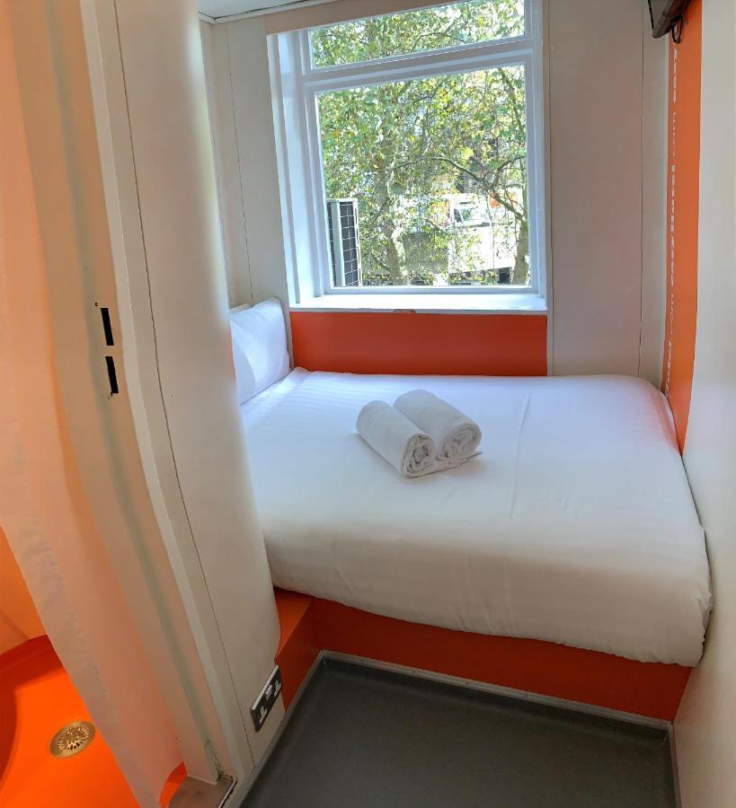 Easyhotel South Kensington London Bagian luar foto